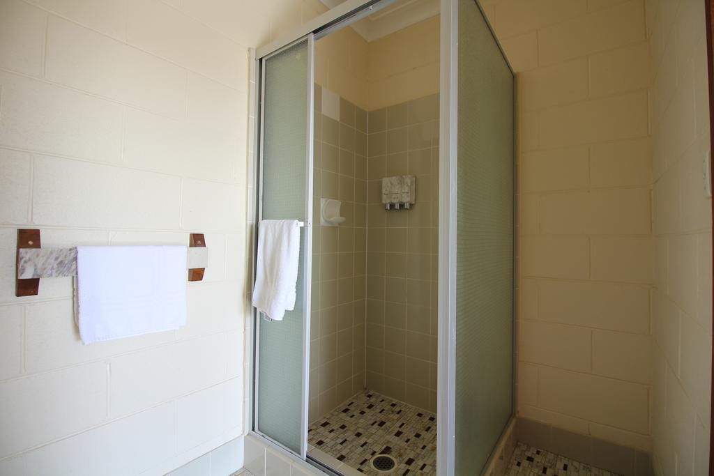 Snowy Mountains Resort And Function Centre Adaminaby Rum bild
