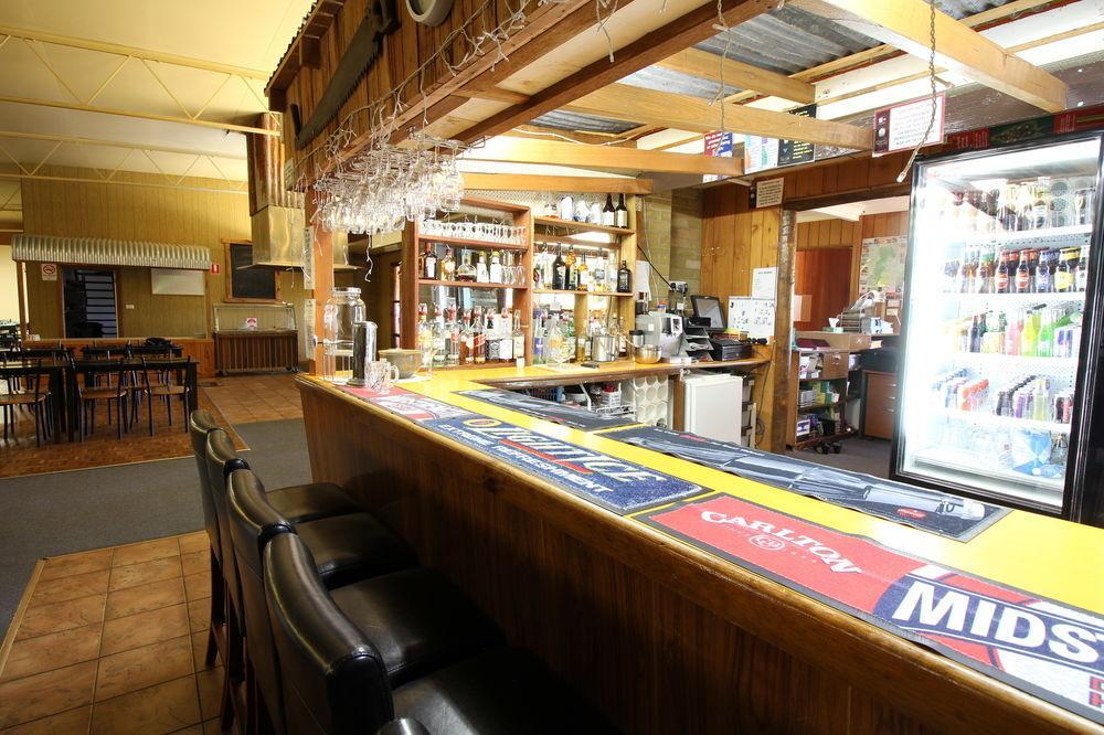 Snowy Mountains Resort And Function Centre Adaminaby Exteriör bild
