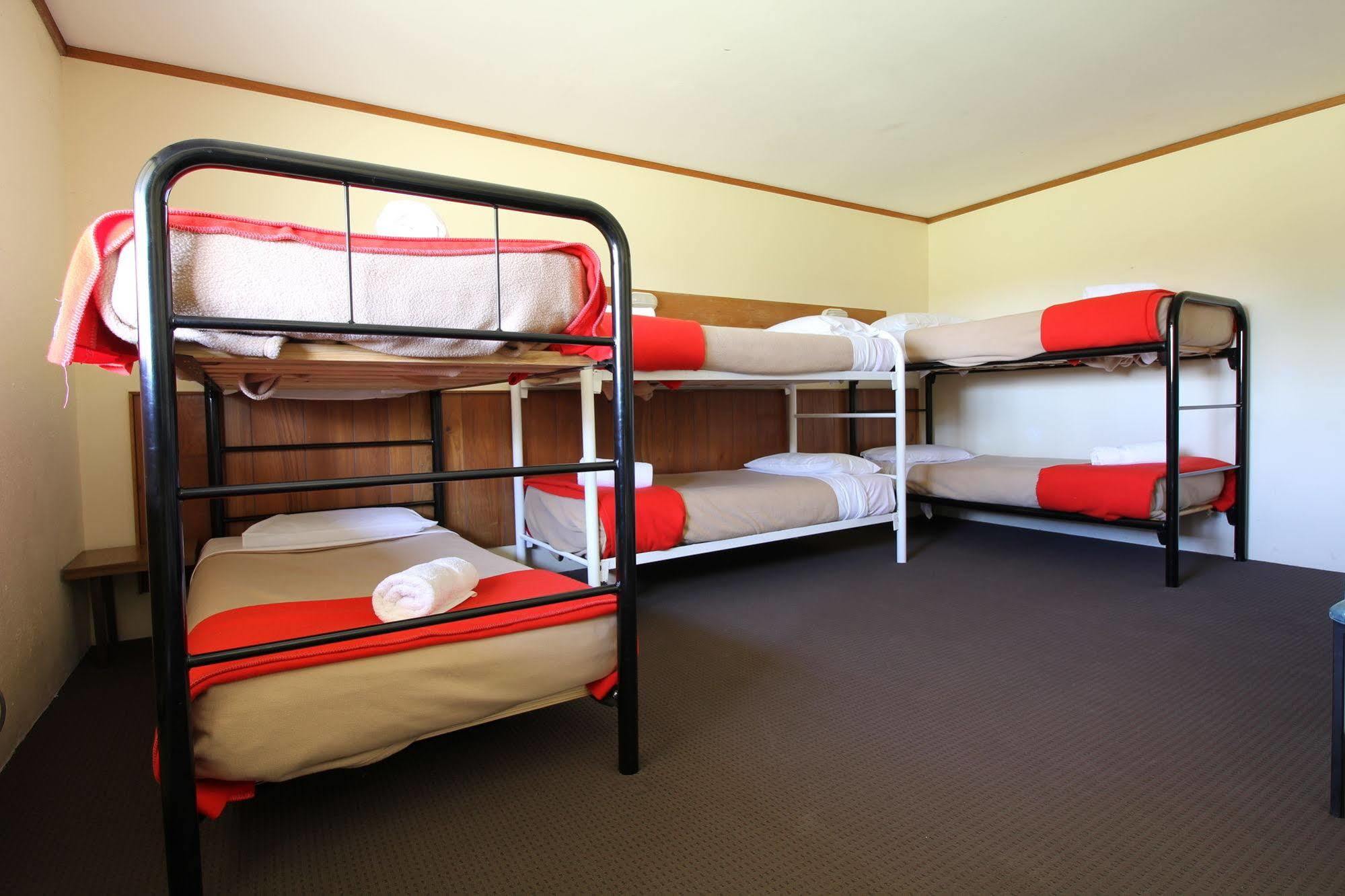 Snowy Mountains Resort And Function Centre Adaminaby Exteriör bild